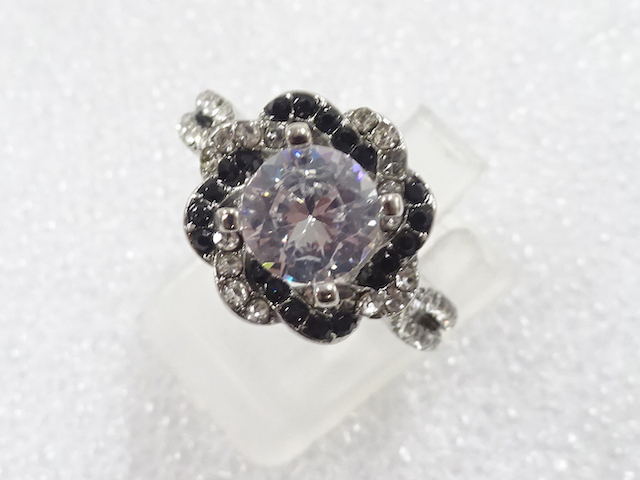 クリスタル　指輪(13号)